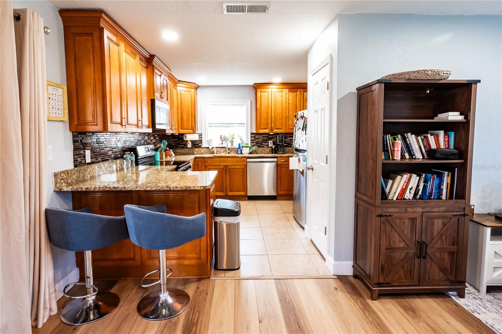 Image 10 of 49 For 5713 86th Avenue N
