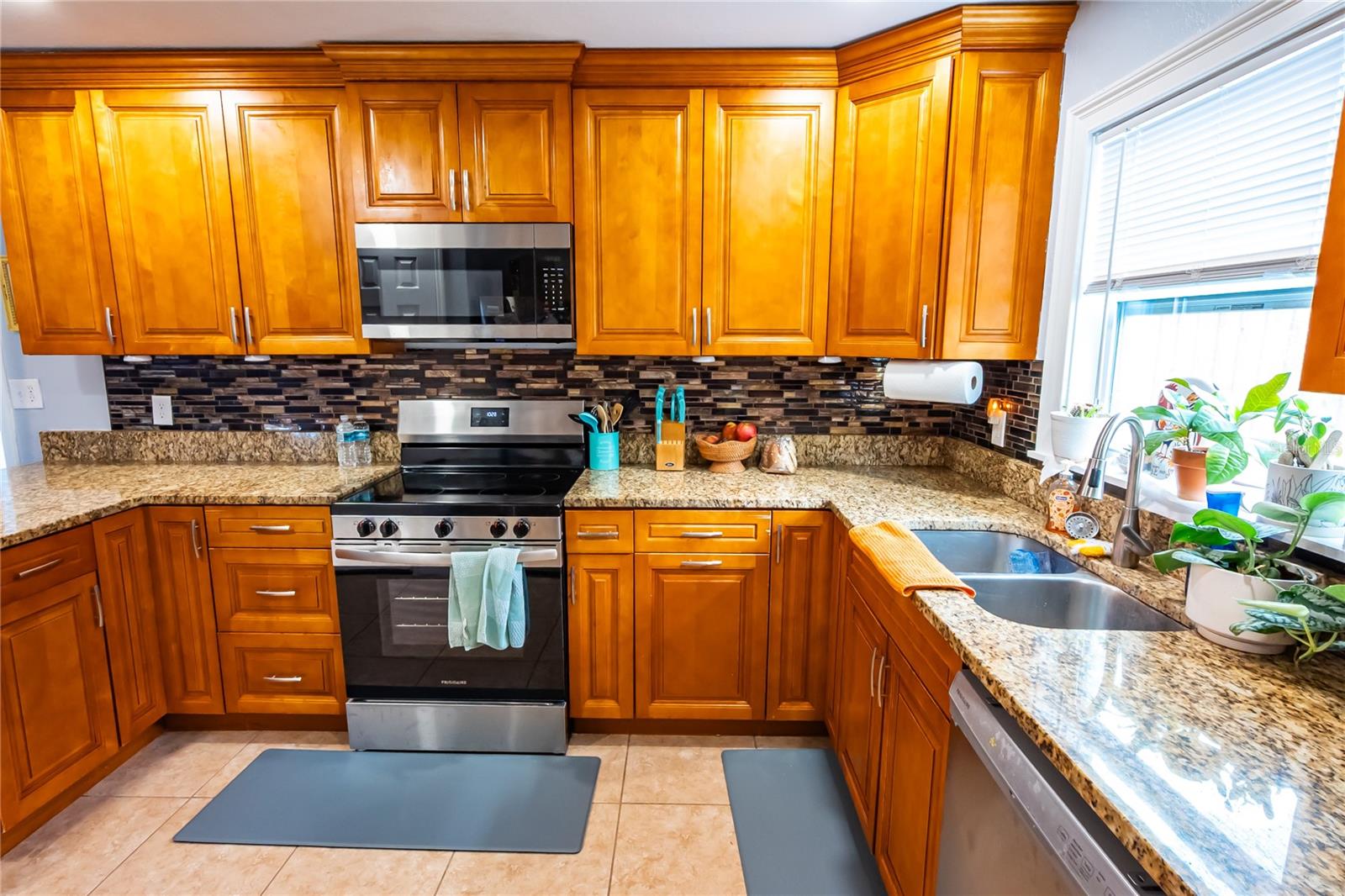 Image 15 of 49 For 5713 86th Avenue N