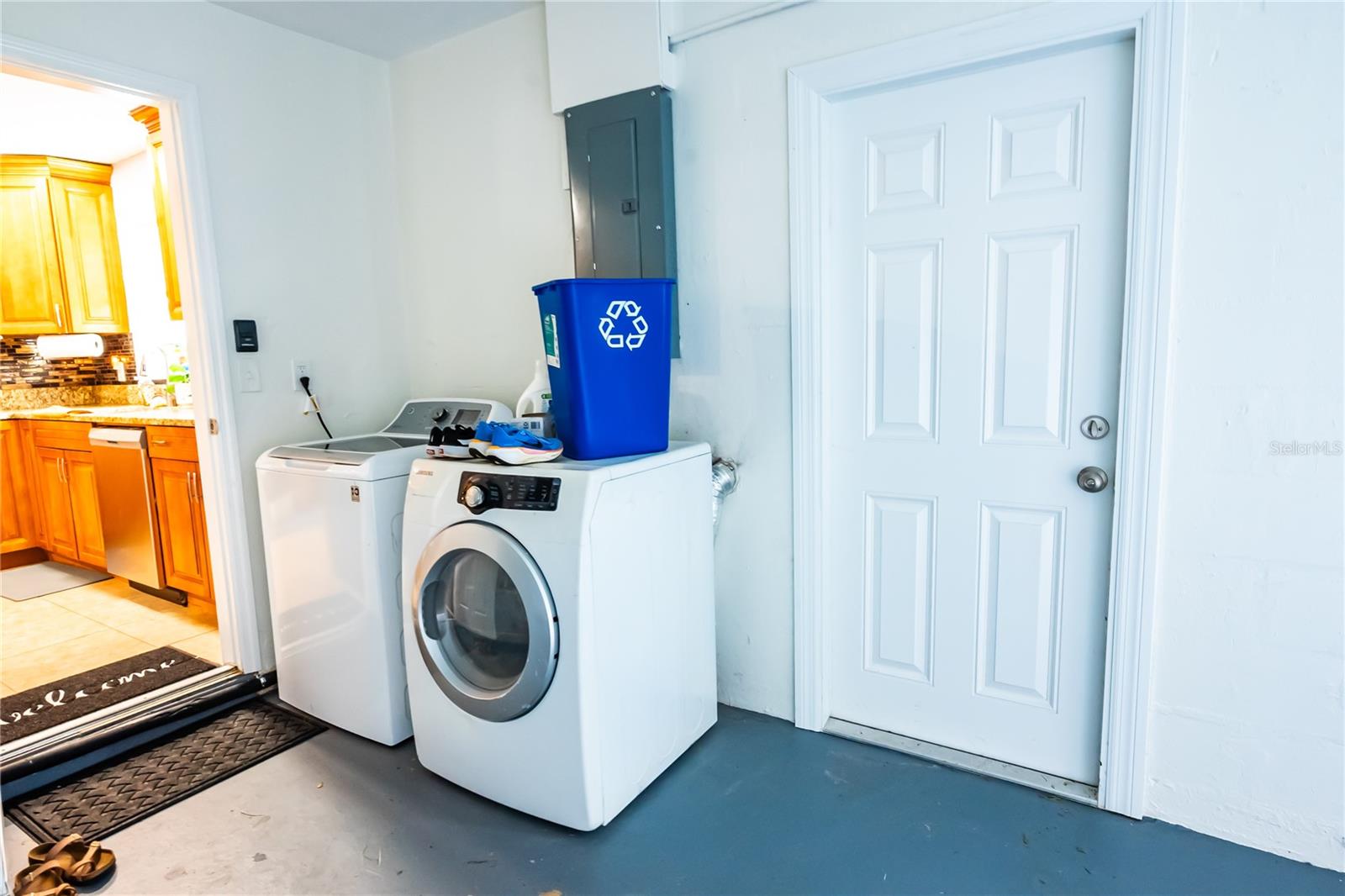 Image 17 of 49 For 5713 86th Avenue N