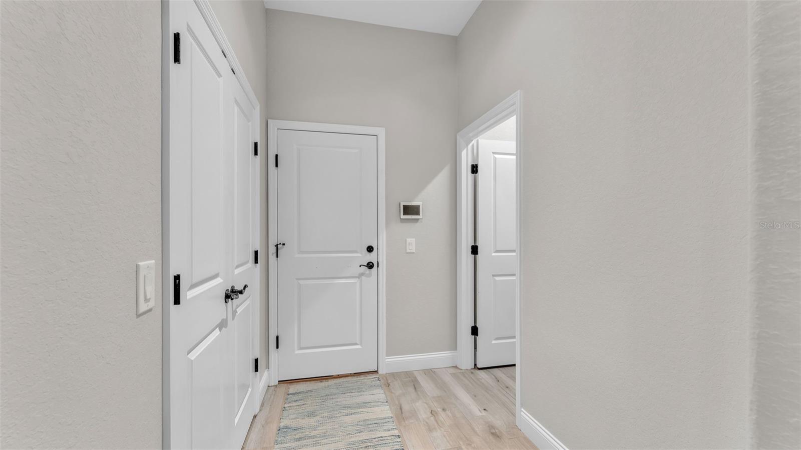 Image 40 of 61 For 7107 Highlands Creek Avenue