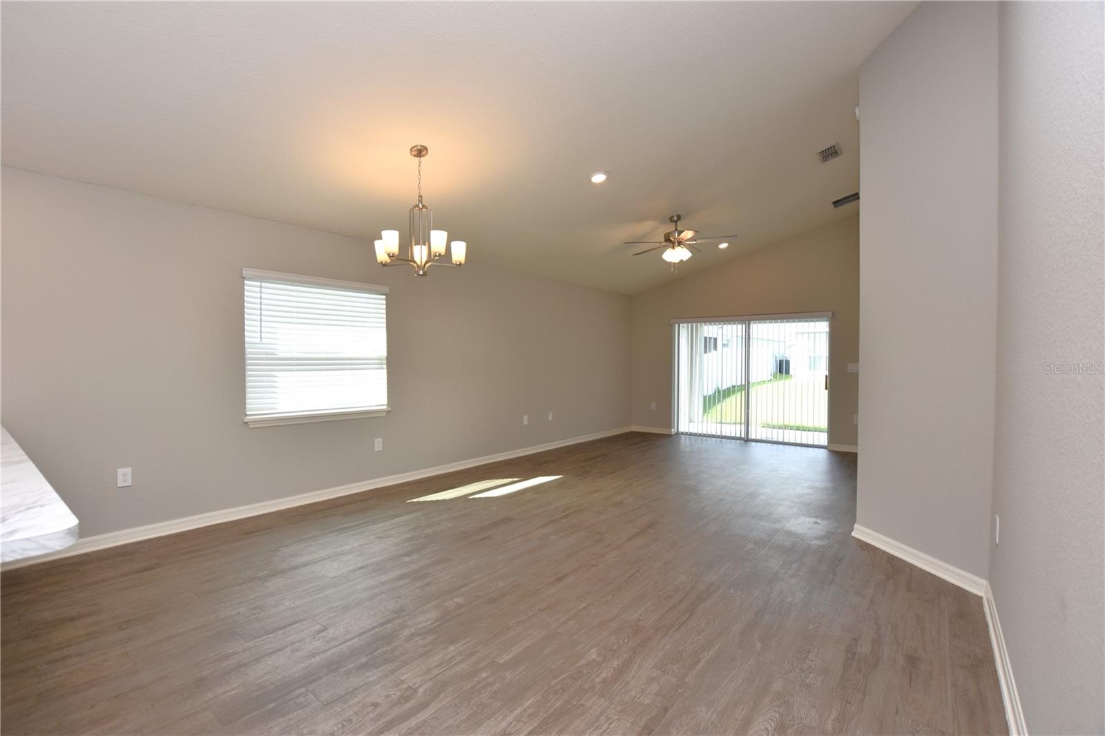 Image 15 of 35 For 372 Cascara Lane