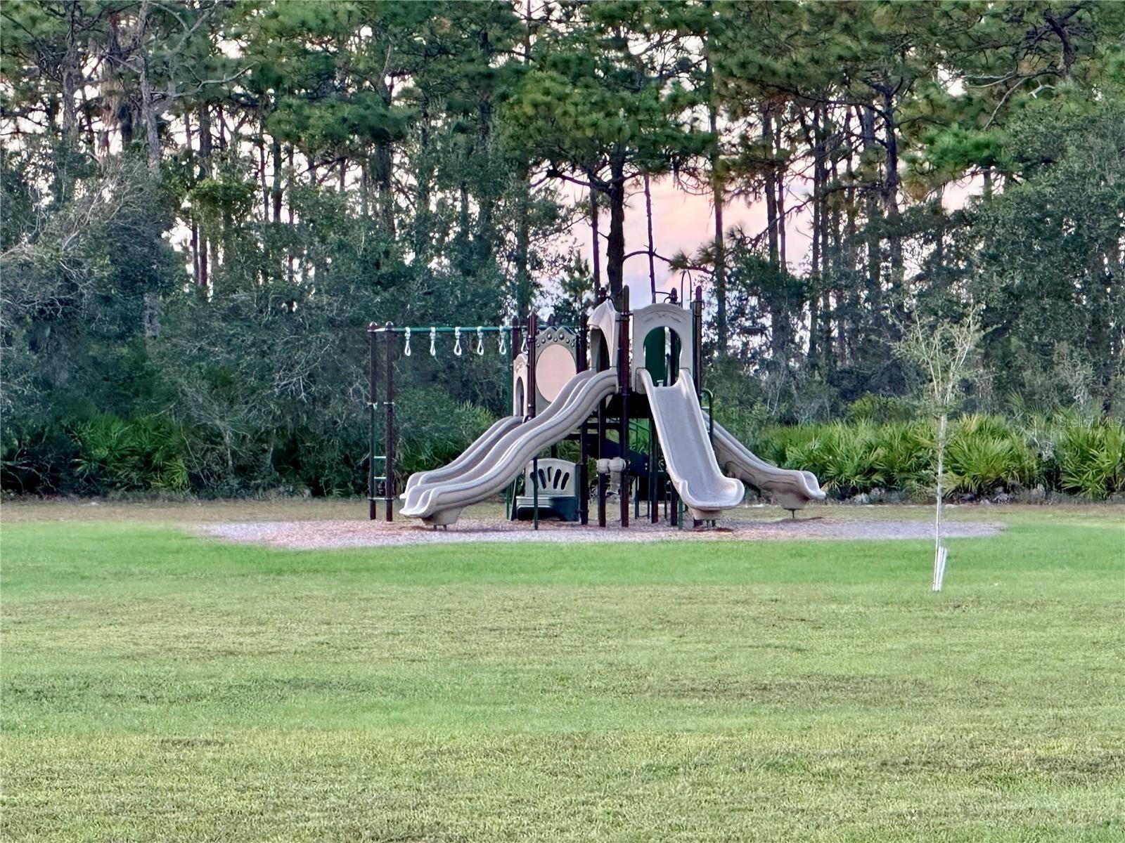 Image 15 of 24 For 113 Bougainville Drive