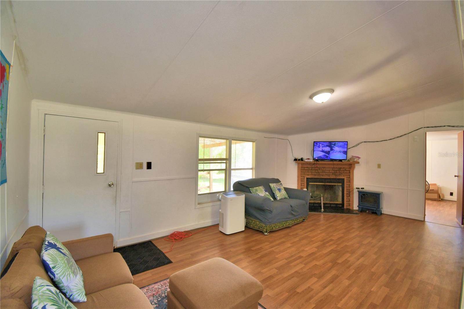Image 11 of 57 For 12408 Farmettes Road