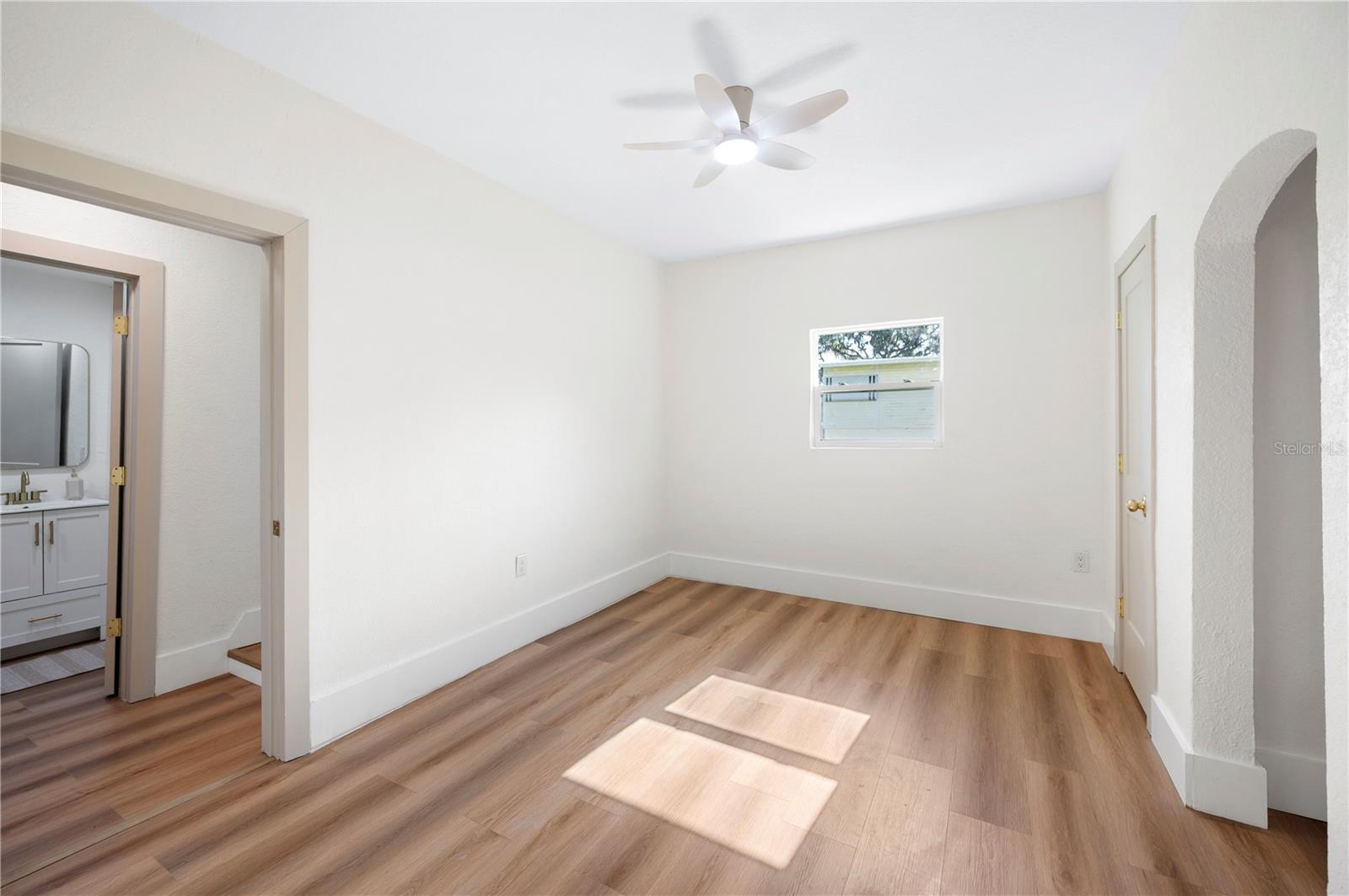 Image 11 of 14 For 1595 Magnolia Street