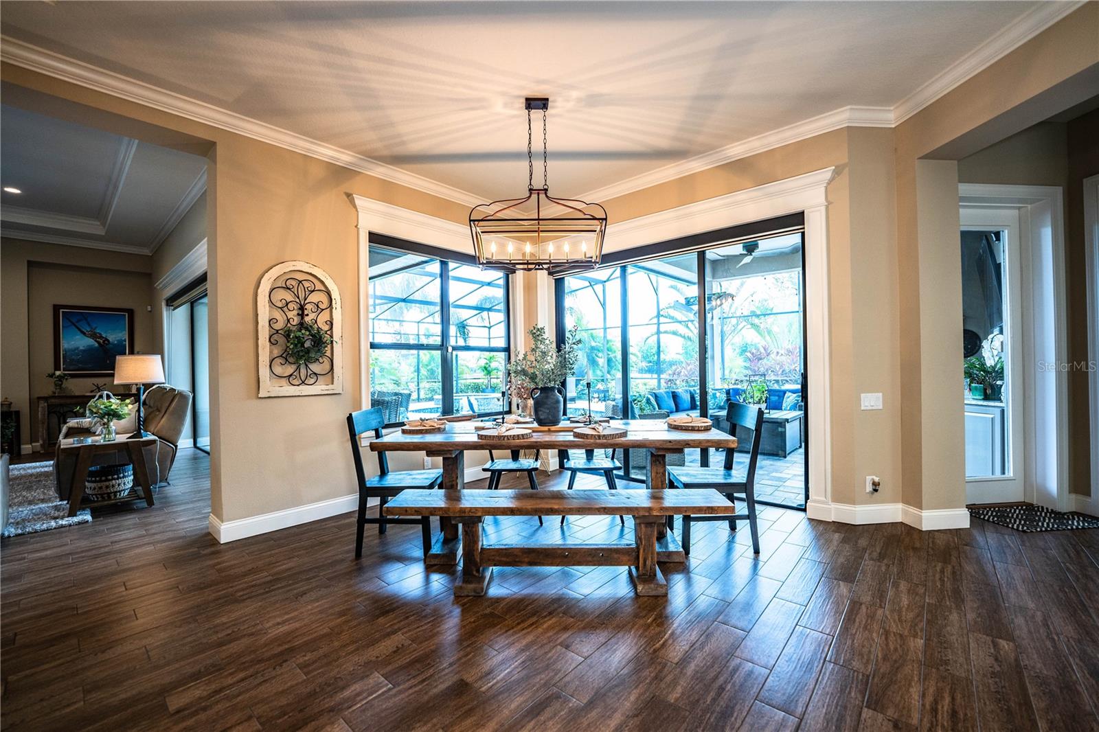 Image 18 of 49 For 3913 Grandefield Circle
