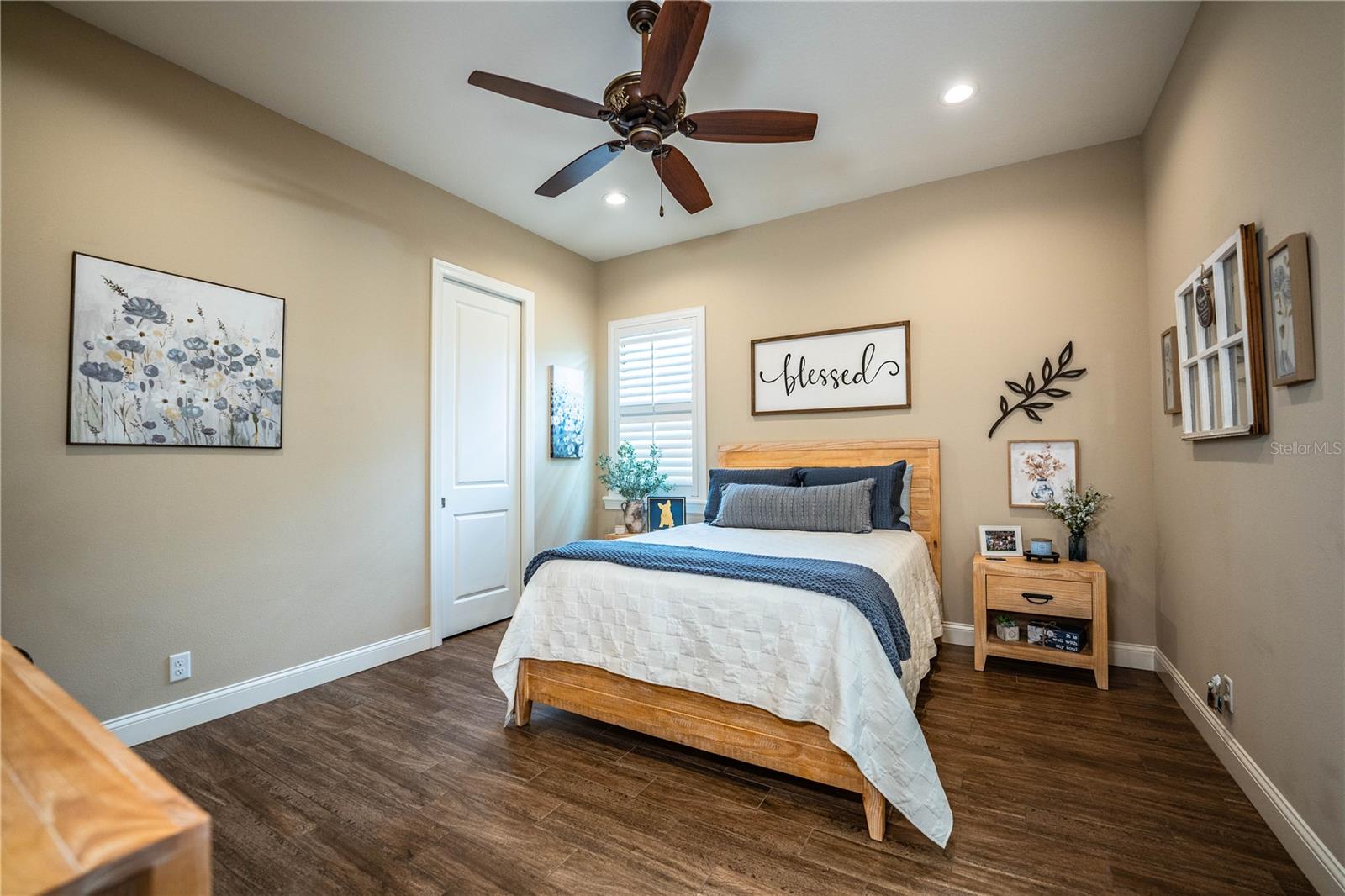 Image 22 of 49 For 3913 Grandefield Circle