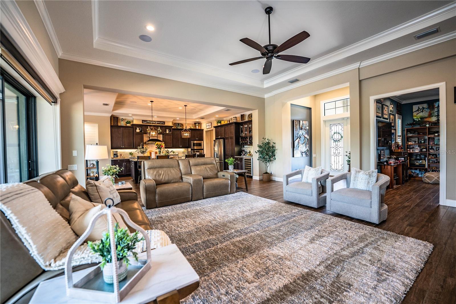 Image 5 of 49 For 3913 Grandefield Circle