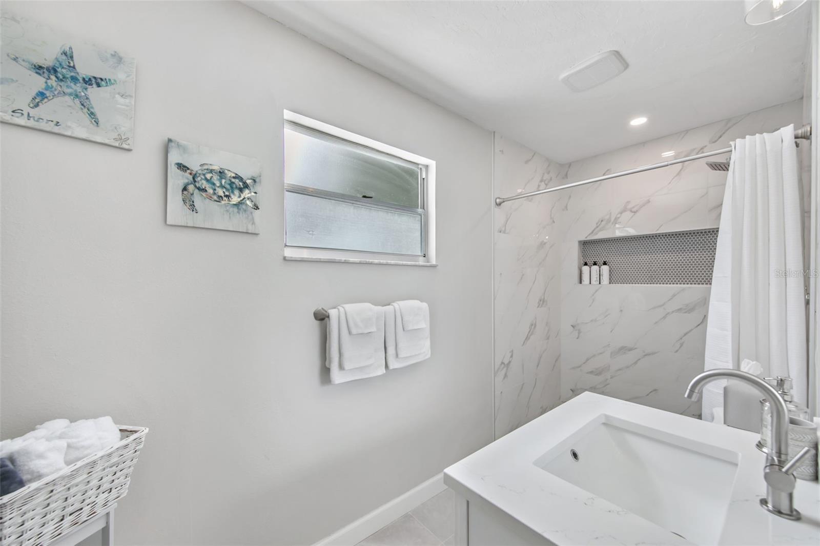 Image 4 of 31 For 7113 Regina Drive