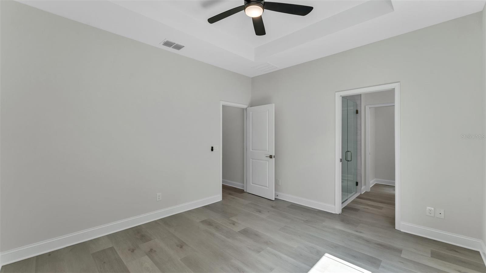 Image 17 of 33 For 1640 Pearce Road