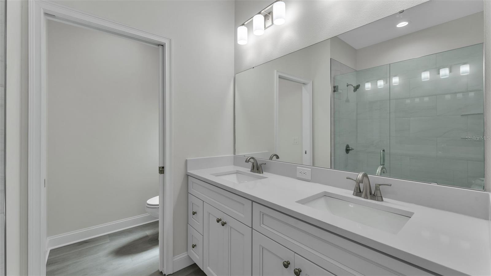 Image 19 of 33 For 1640 Pearce Road