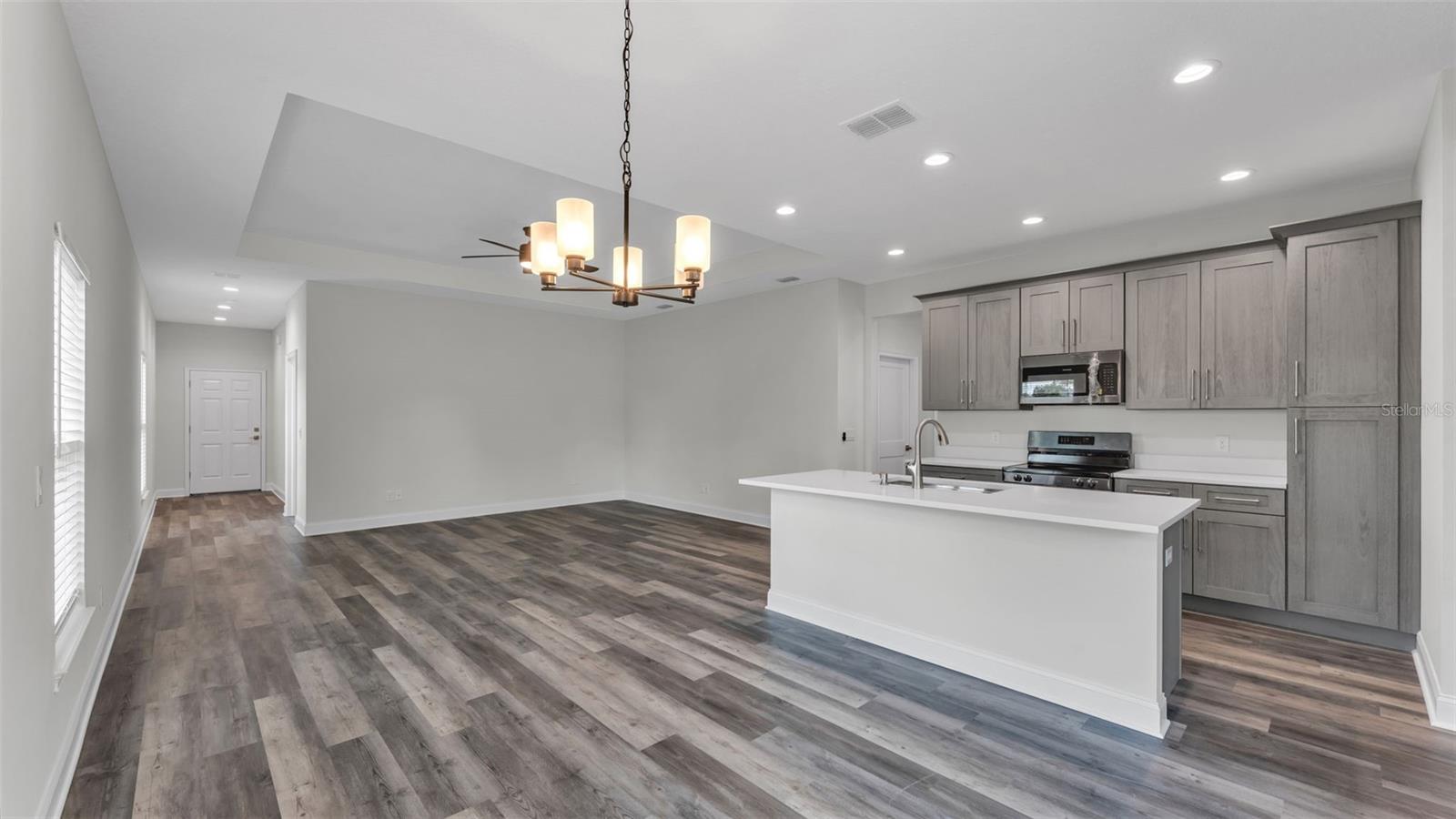 Image 17 of 37 For 1650 Pearce Road