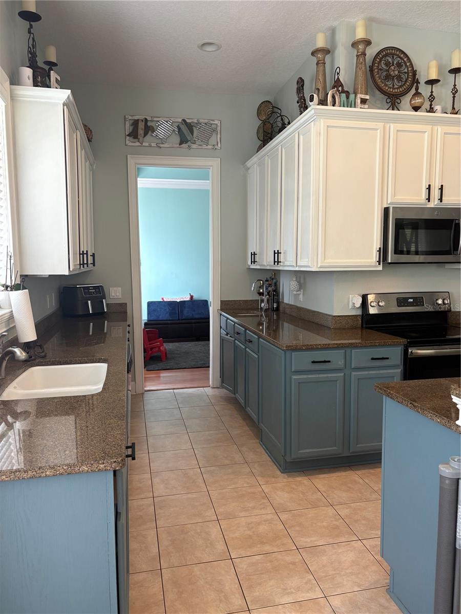 Image 7 of 48 For 6539 Simone Shores Circle