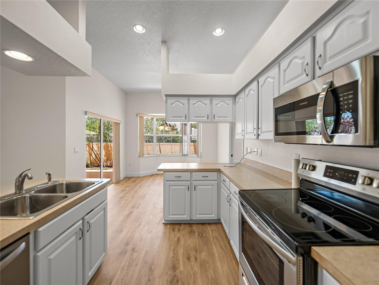 Image 23 of 71 For 113 Harbor Way