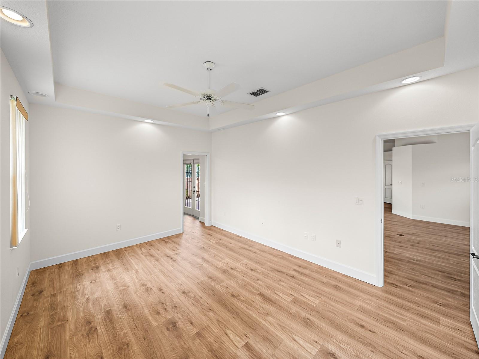 Image 30 of 71 For 113 Harbor Way