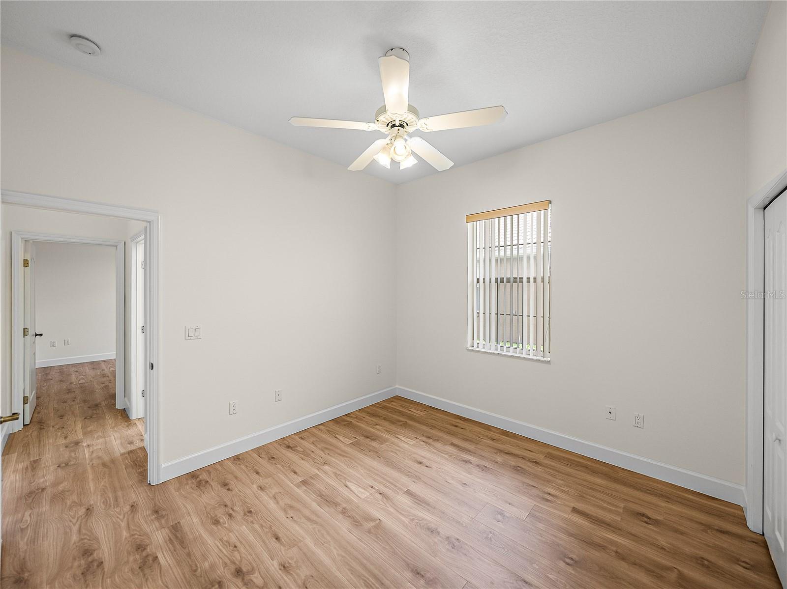 Image 39 of 71 For 113 Harbor Way