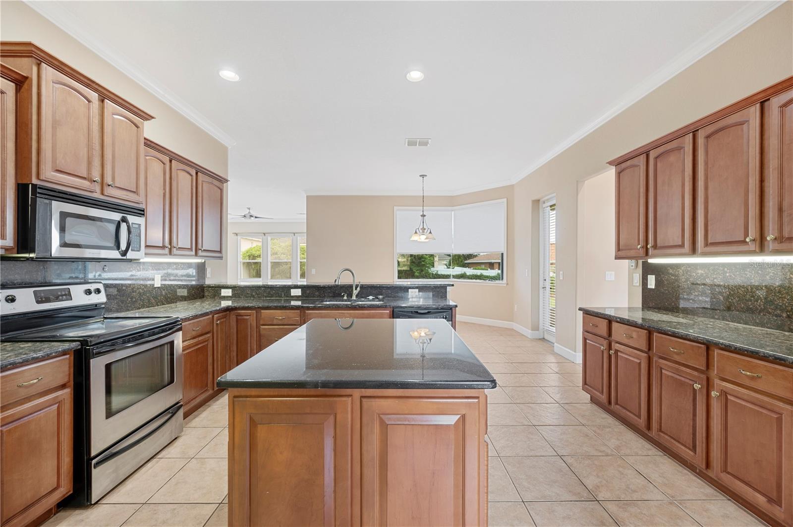 Image 11 of 39 For 6743 Hillis Drive