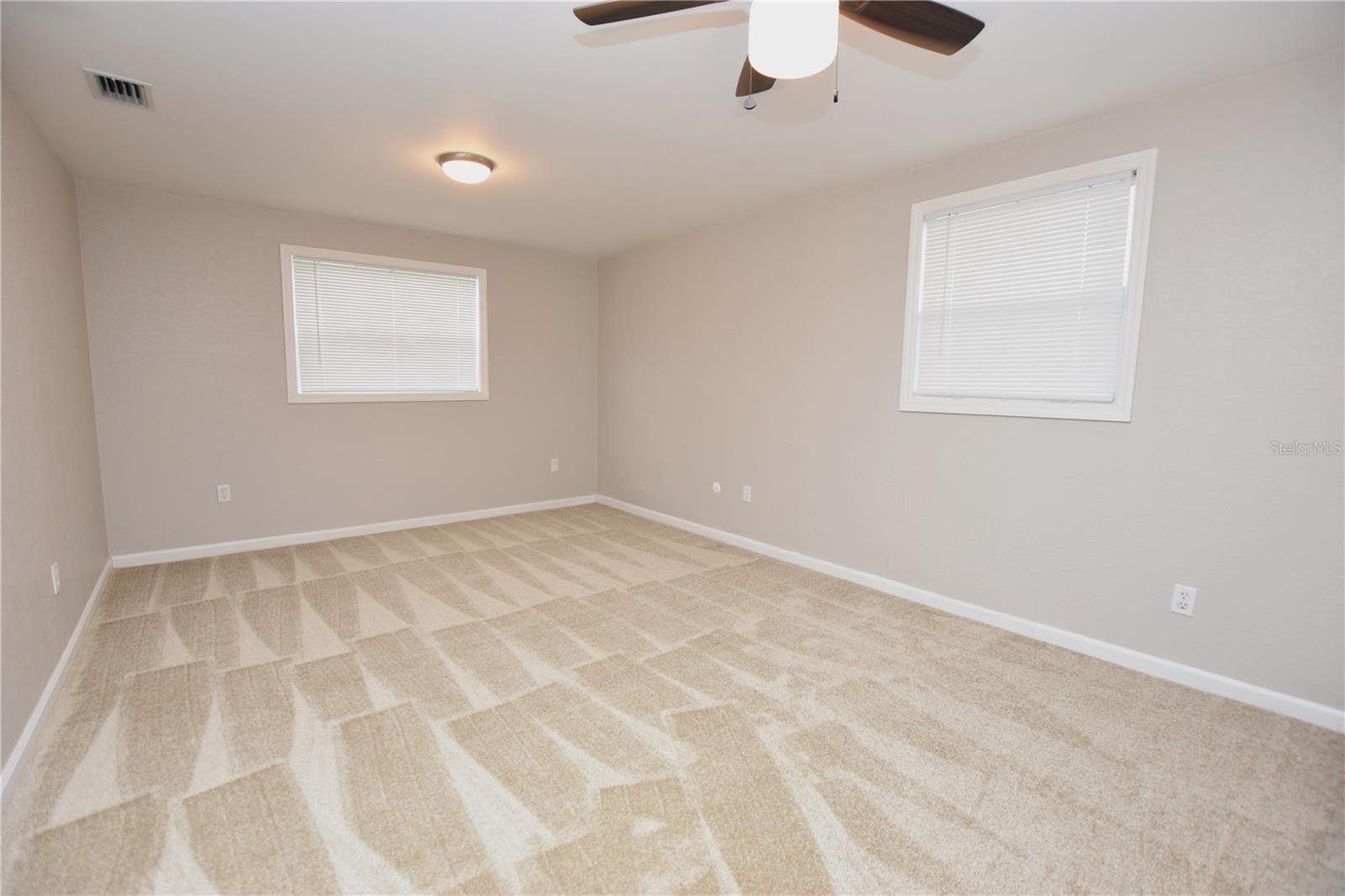 Image 22 of 35 For 2233 9th St Se