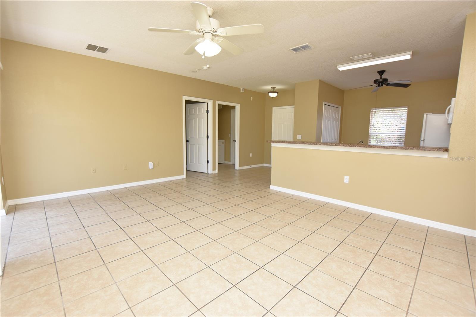 Image 10 of 22 For 982 Cumberland Drive