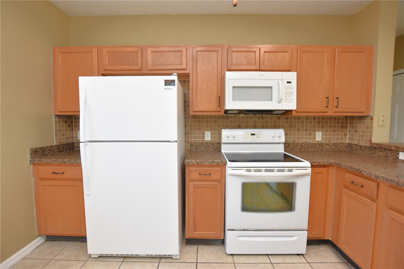 Image 4 of 22 For 982 Cumberland Drive