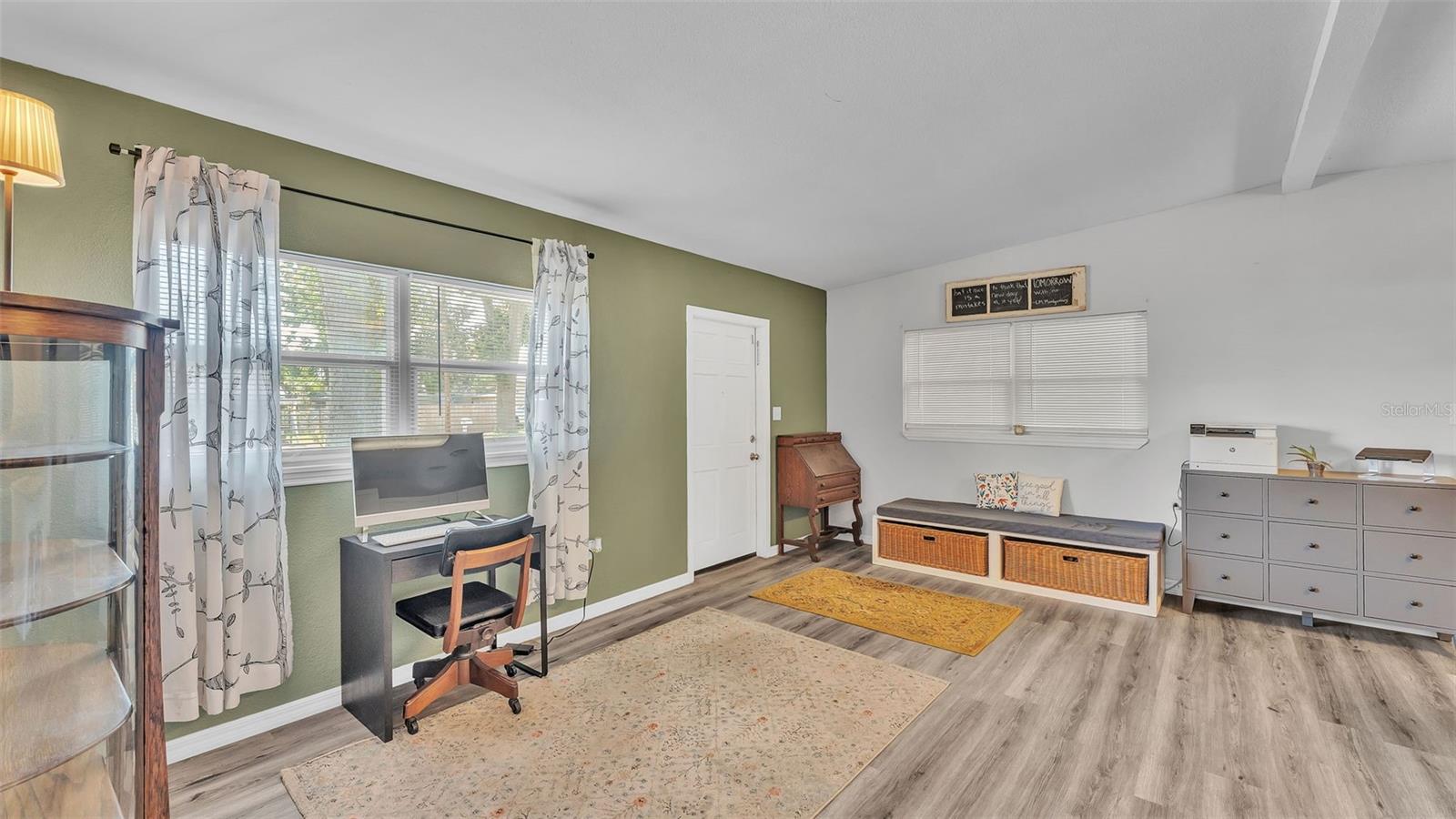 Image 14 of 48 For 505 16th Street Ne