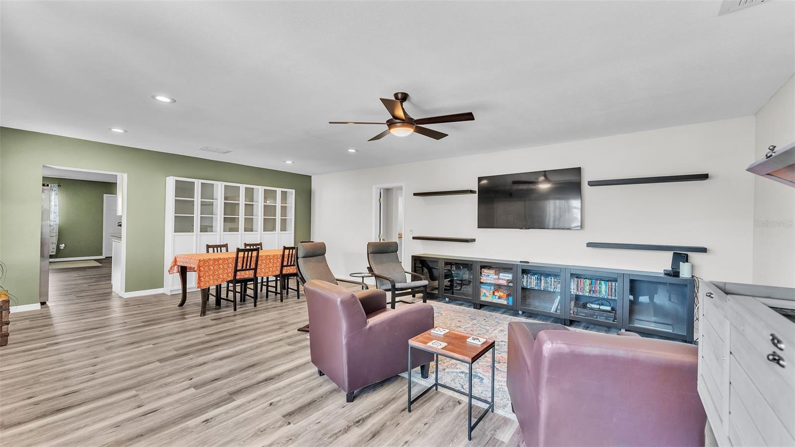 Image 17 of 48 For 505 16th Street Ne