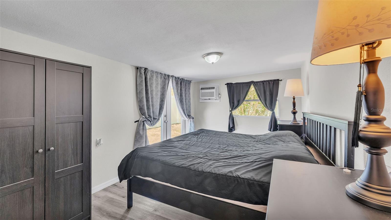Image 18 of 48 For 505 16th Street Ne