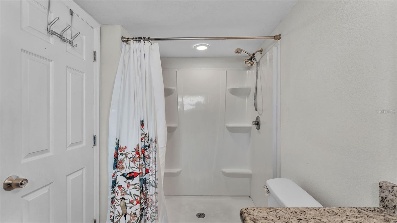 Image 22 of 48 For 505 16th Street Ne