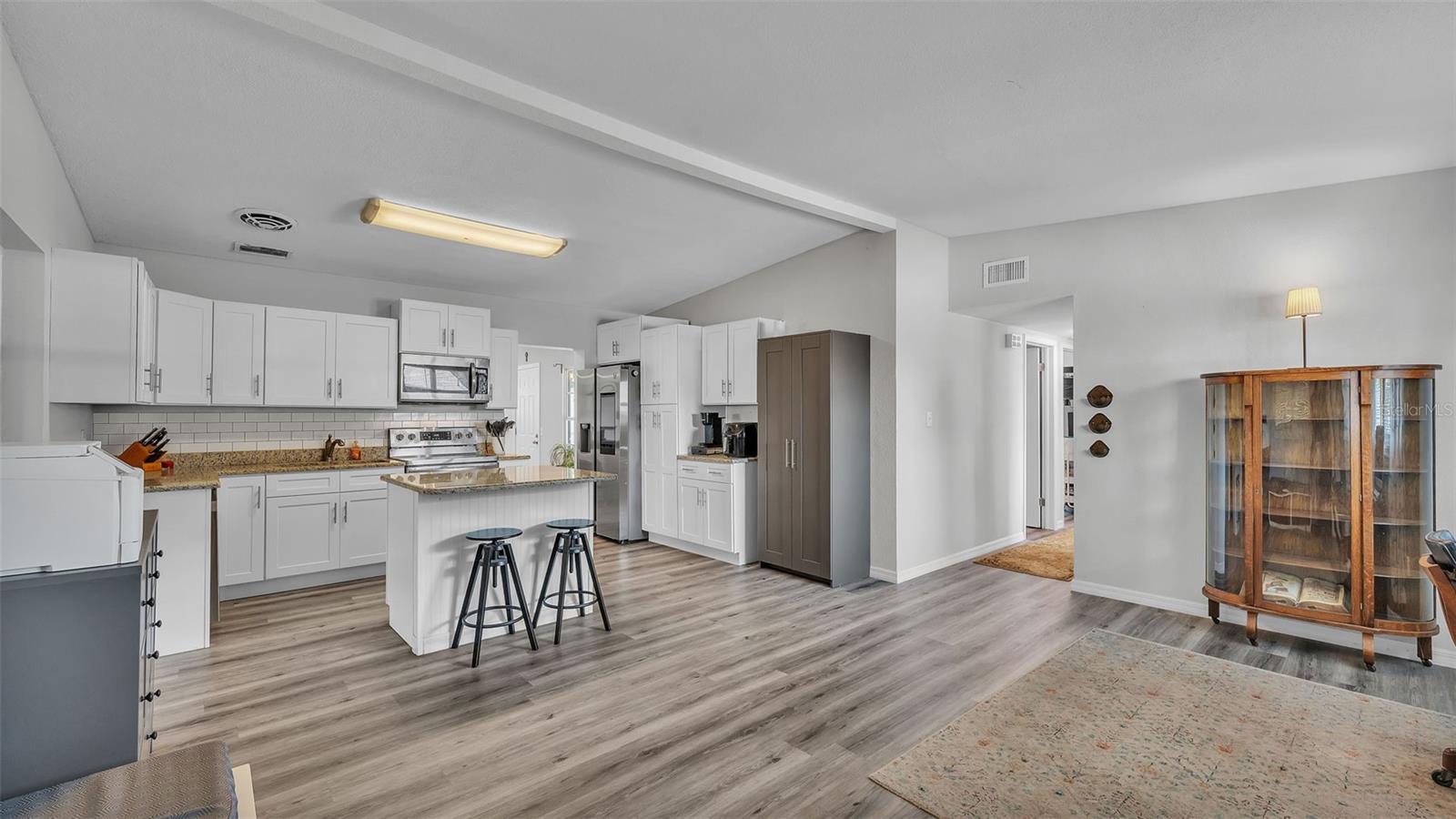 Image 7 of 48 For 505 16th Street Ne