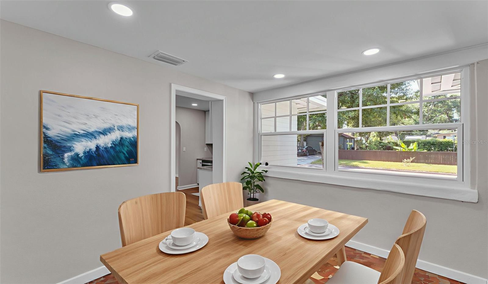 Image 15 of 45 For 405 Hunter Street