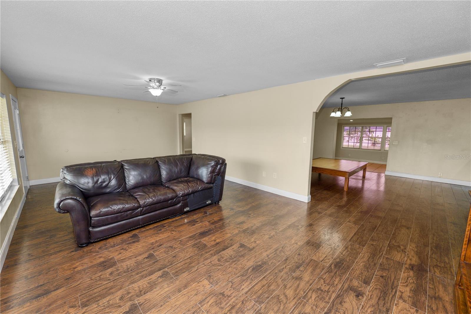 Image 31 of 57 For 1327 Magdalene Court E