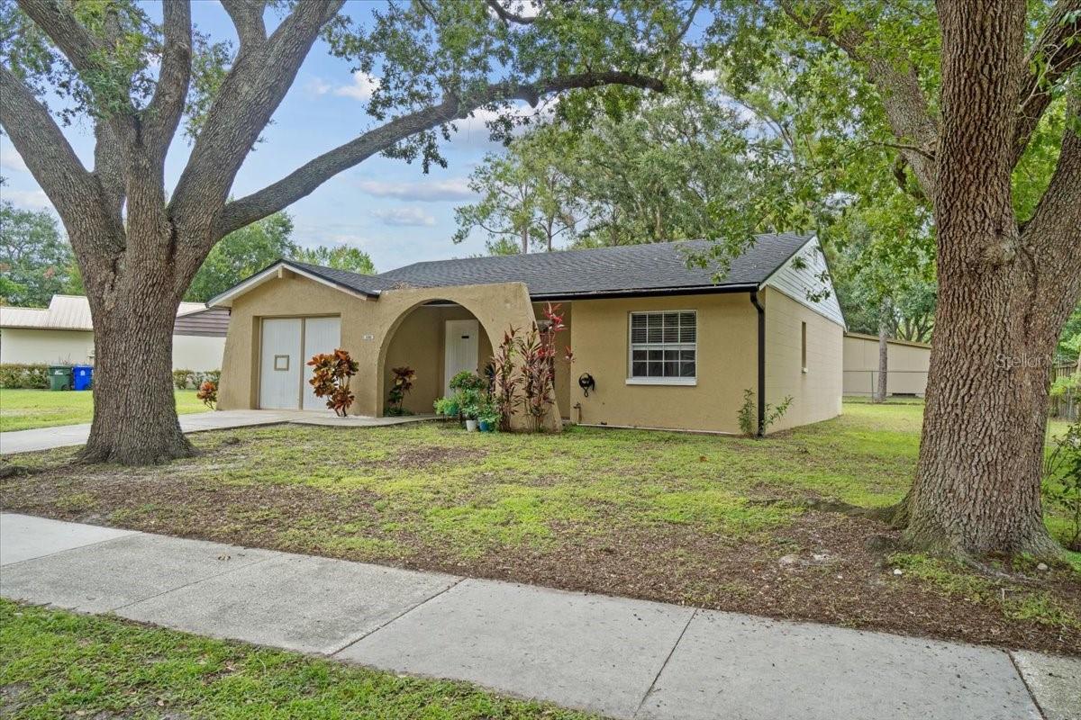 Details for 2261 Crystal Grove Lane, LAKELAND, FL 33801