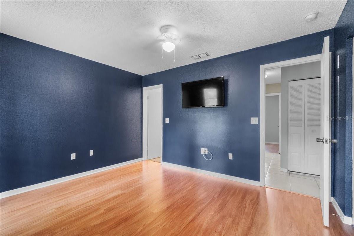 Image 17 of 33 For 2261 Crystal Grove Lane