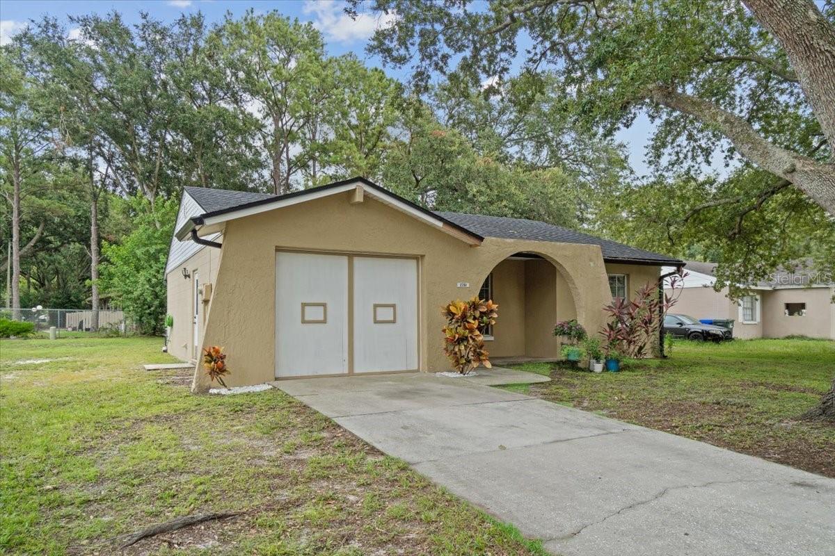 Image 2 of 33 For 2261 Crystal Grove Lane