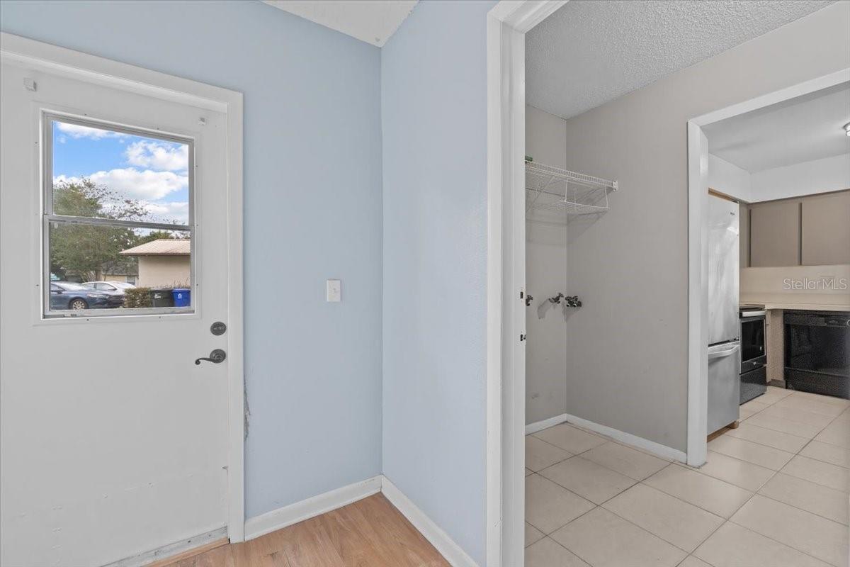 Image 7 of 33 For 2261 Crystal Grove Lane