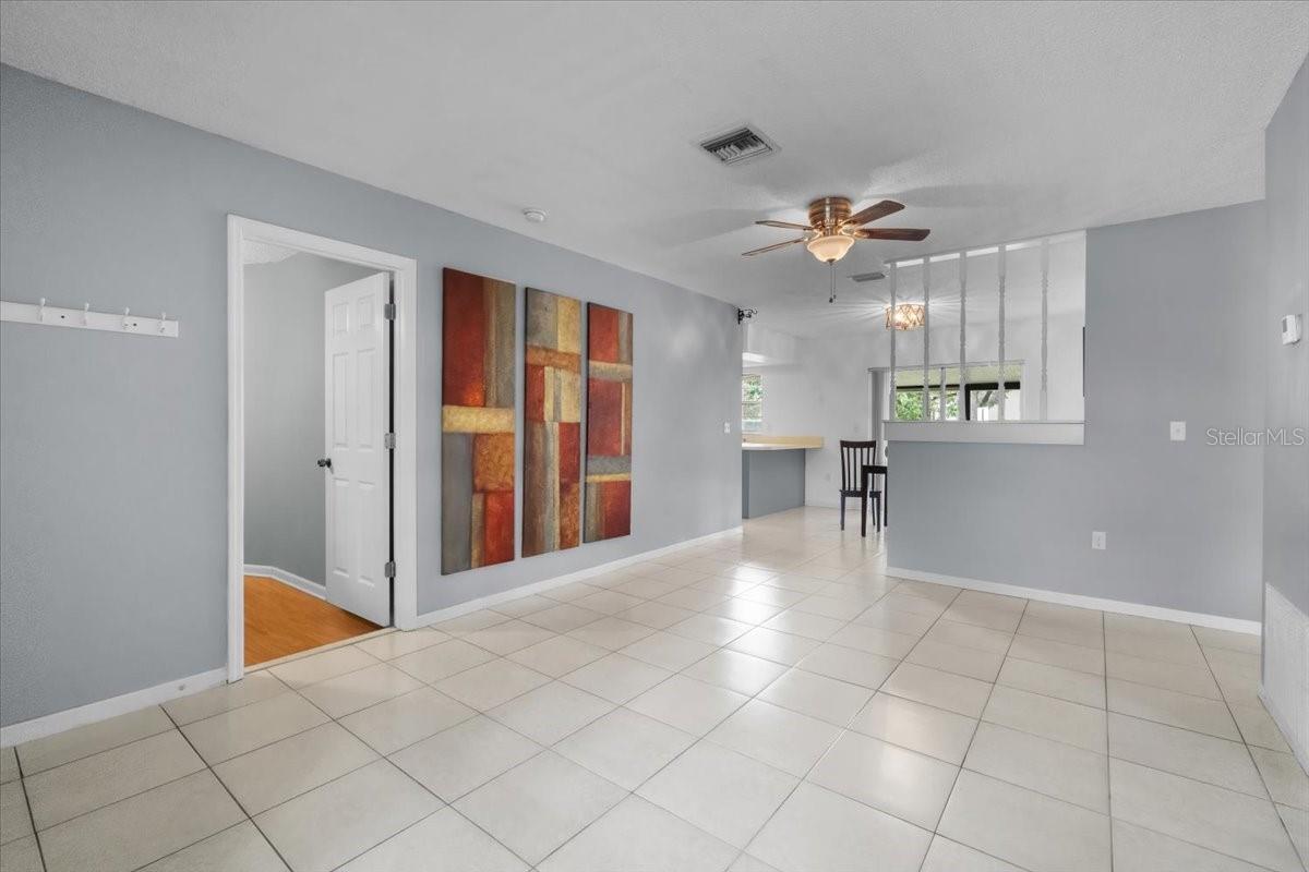 Image 9 of 33 For 2261 Crystal Grove Lane