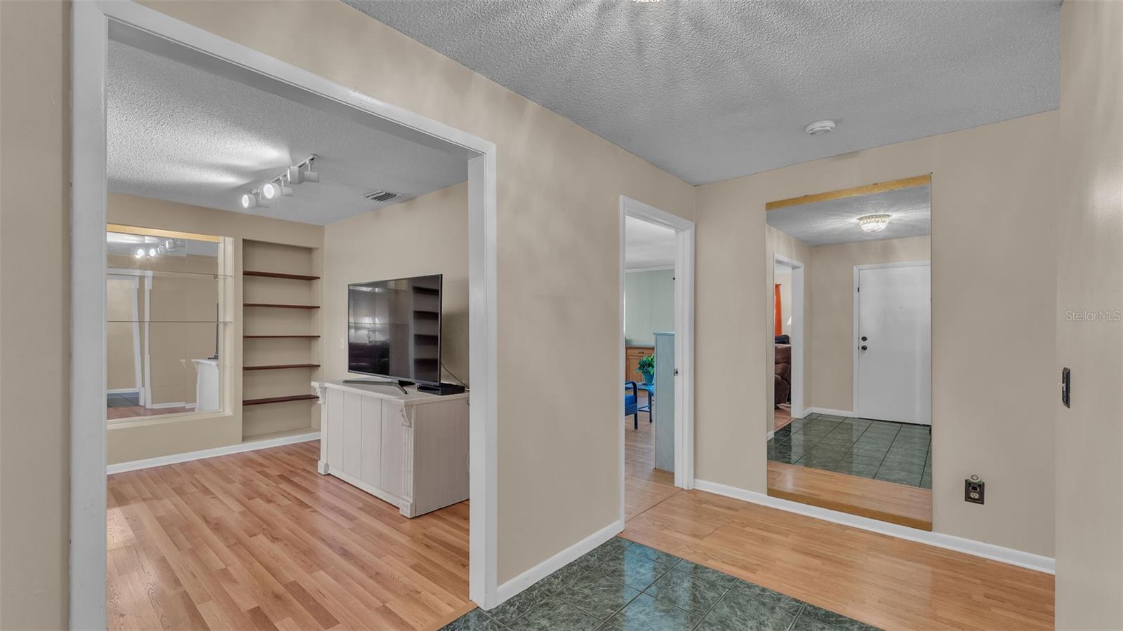 Image 15 of 65 For 6113 Quail Ridge Drive