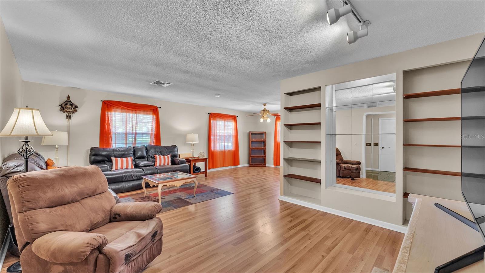 Image 17 of 65 For 6113 Quail Ridge Drive
