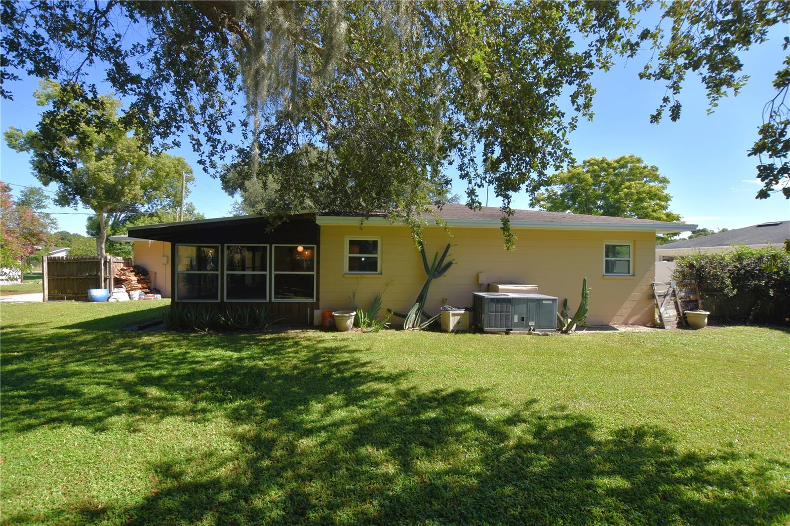 Image 39 of 46 For 1301 Fairlee Street