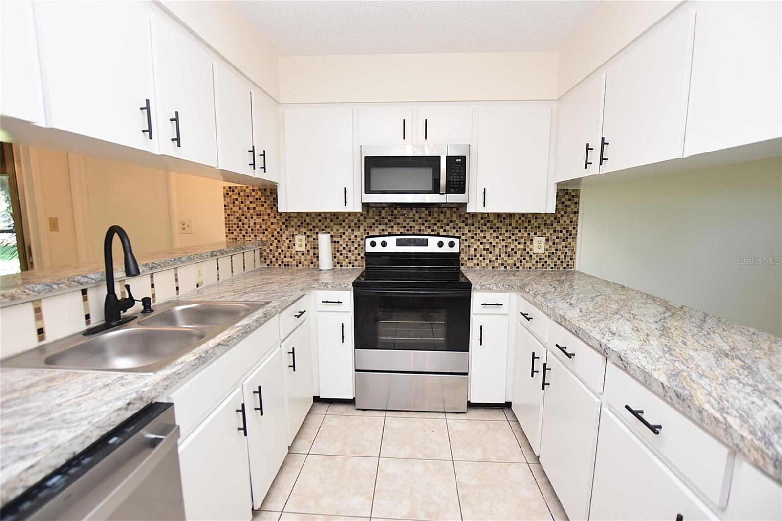 Image 5 of 46 For 1301 Fairlee Street