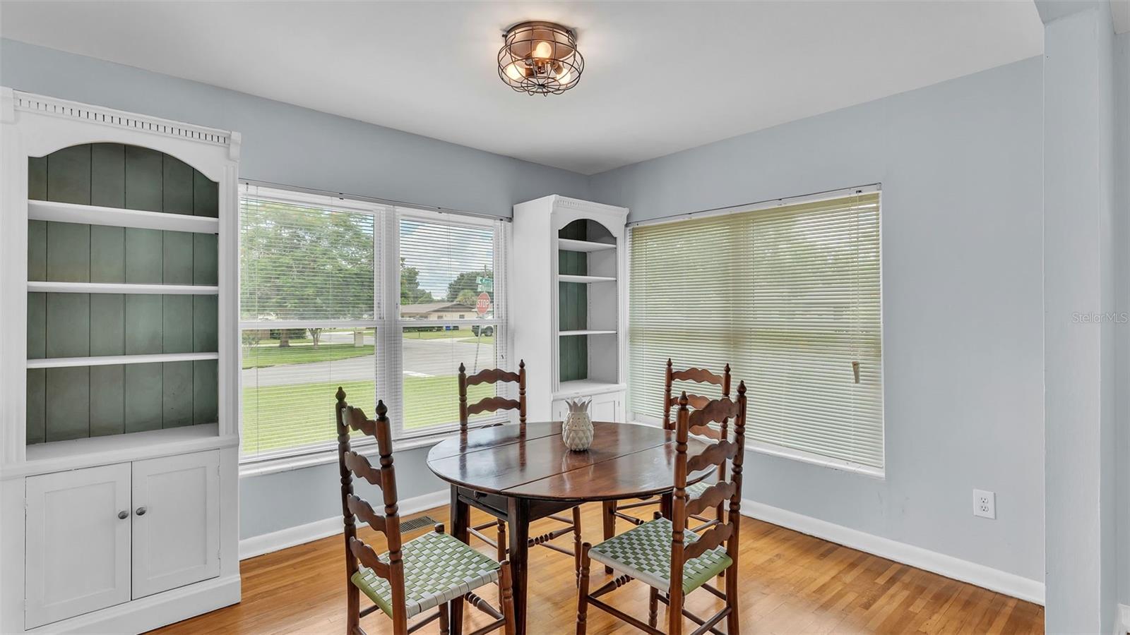 Image 11 of 48 For 1430 Phyllis Street