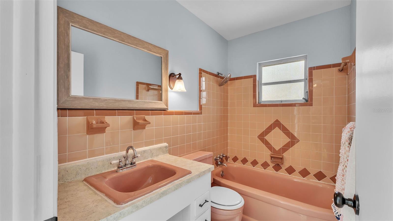Image 30 of 48 For 1430 Phyllis Street