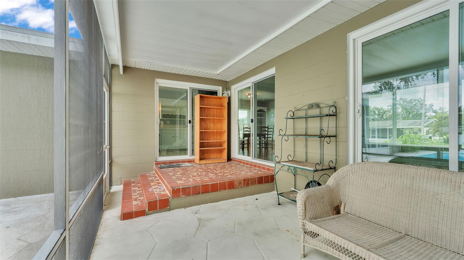 Image 33 of 48 For 1430 Phyllis Street