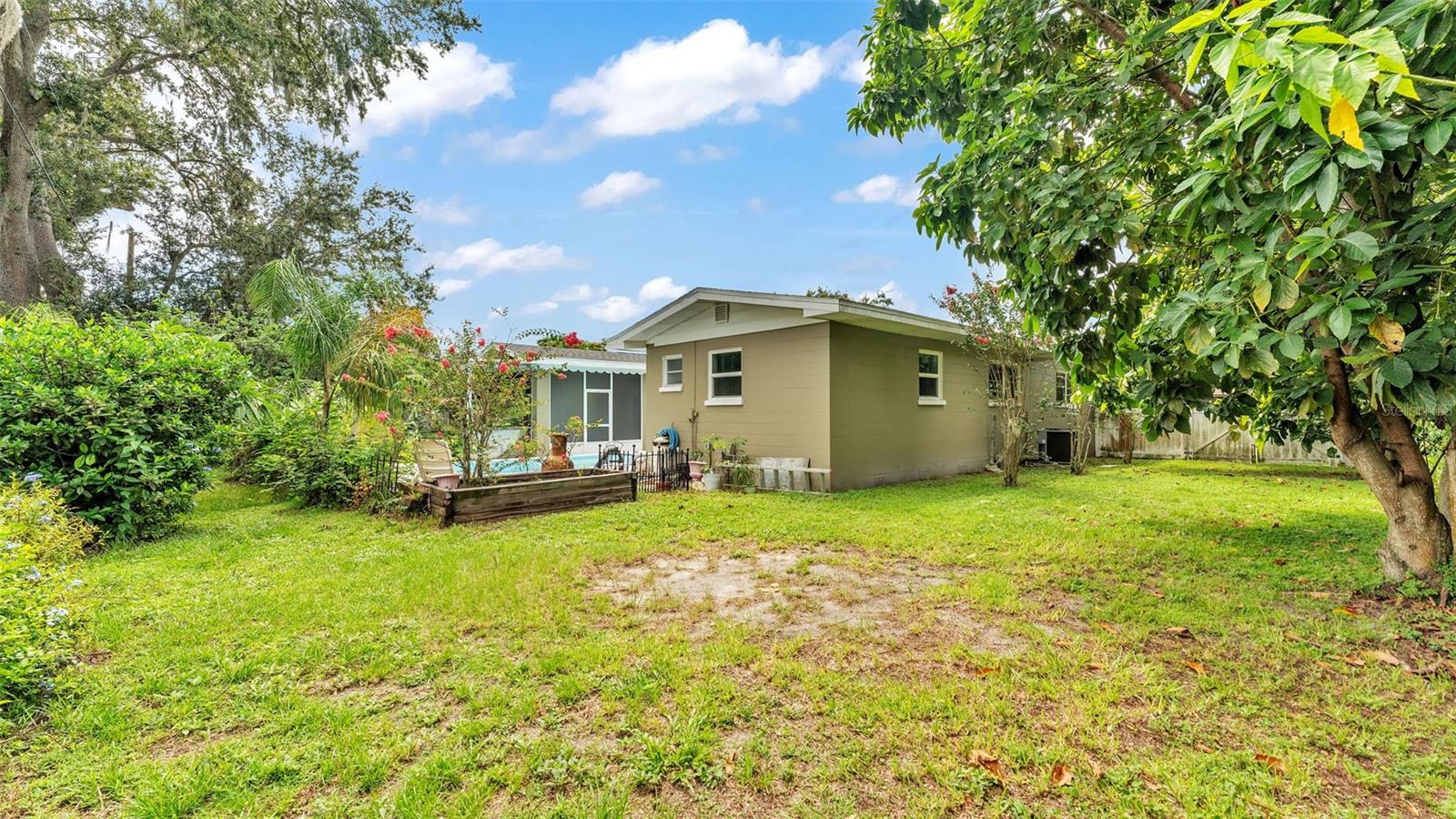 Image 43 of 48 For 1430 Phyllis Street