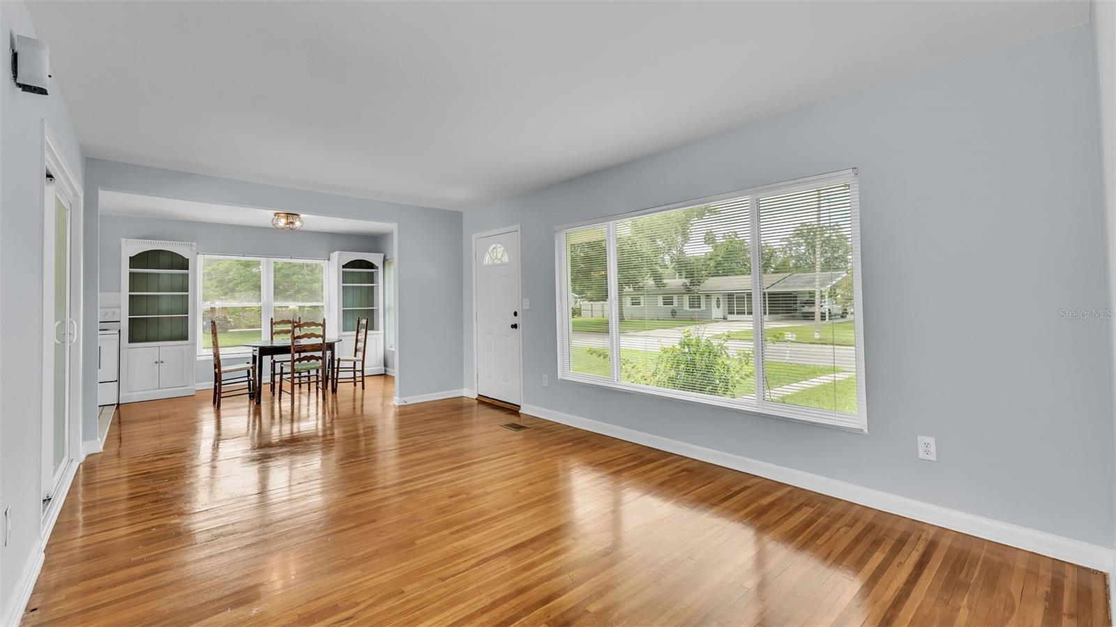 Image 9 of 48 For 1430 Phyllis Street