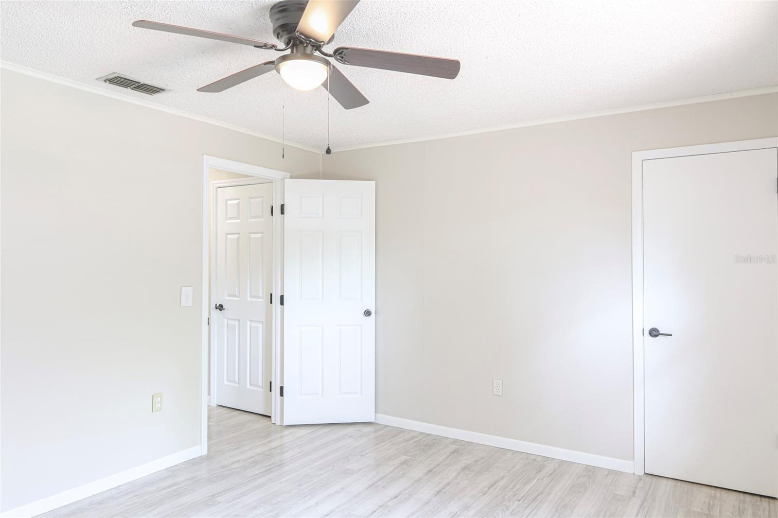 Image 10 of 27 For 2190 Belaire Drive