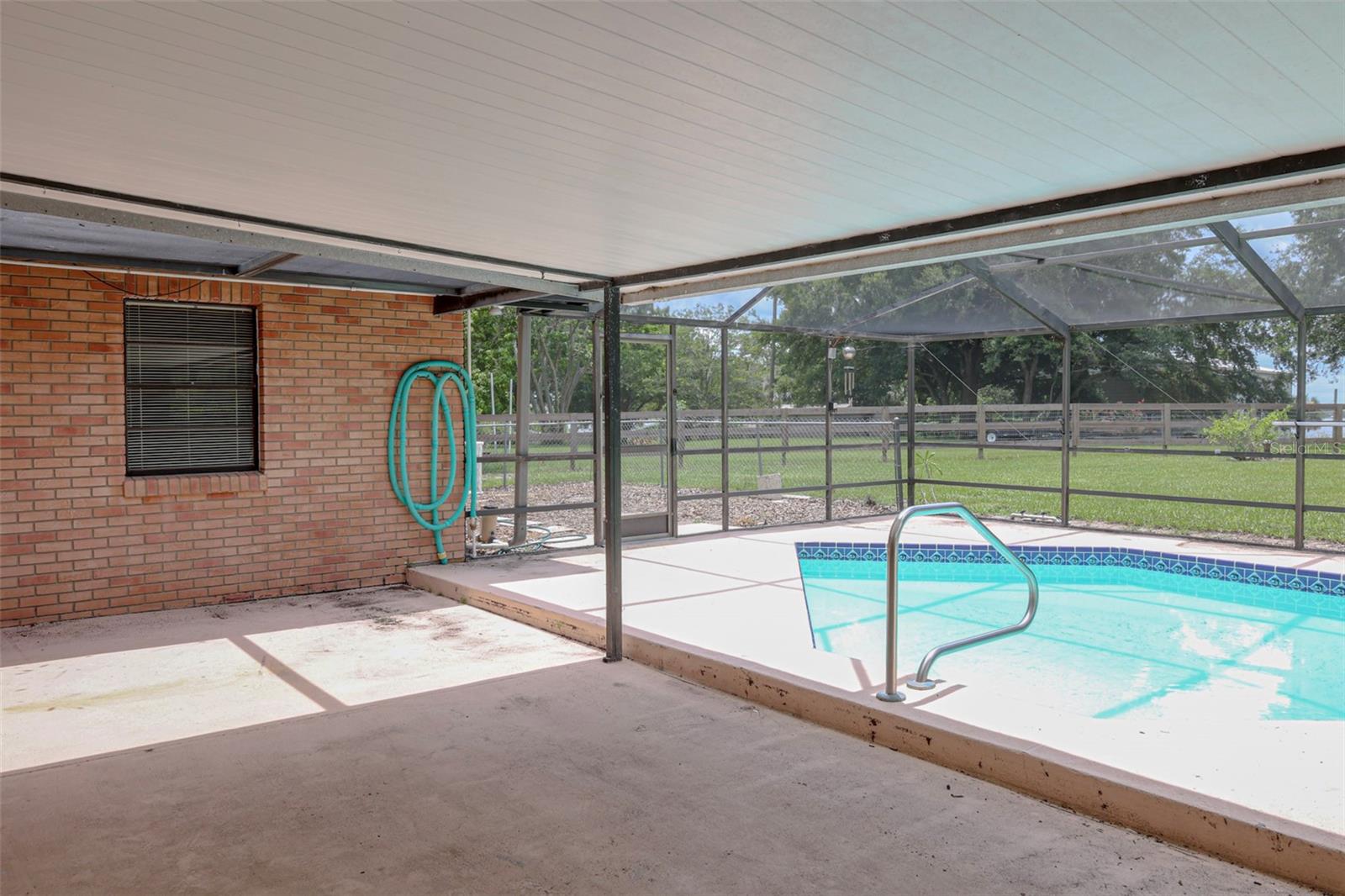 Image 23 of 27 For 2190 Belaire Drive
