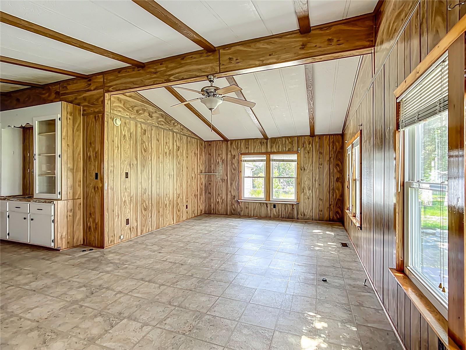 Image 10 of 31 For 5815 Red Fox Drive