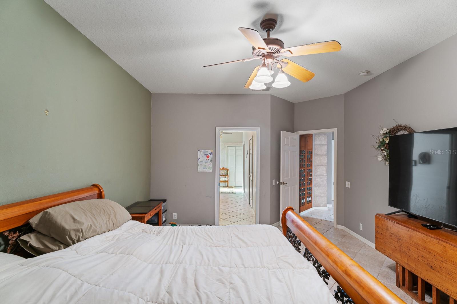 Image 26 of 37 For 3213 Bellflower Way