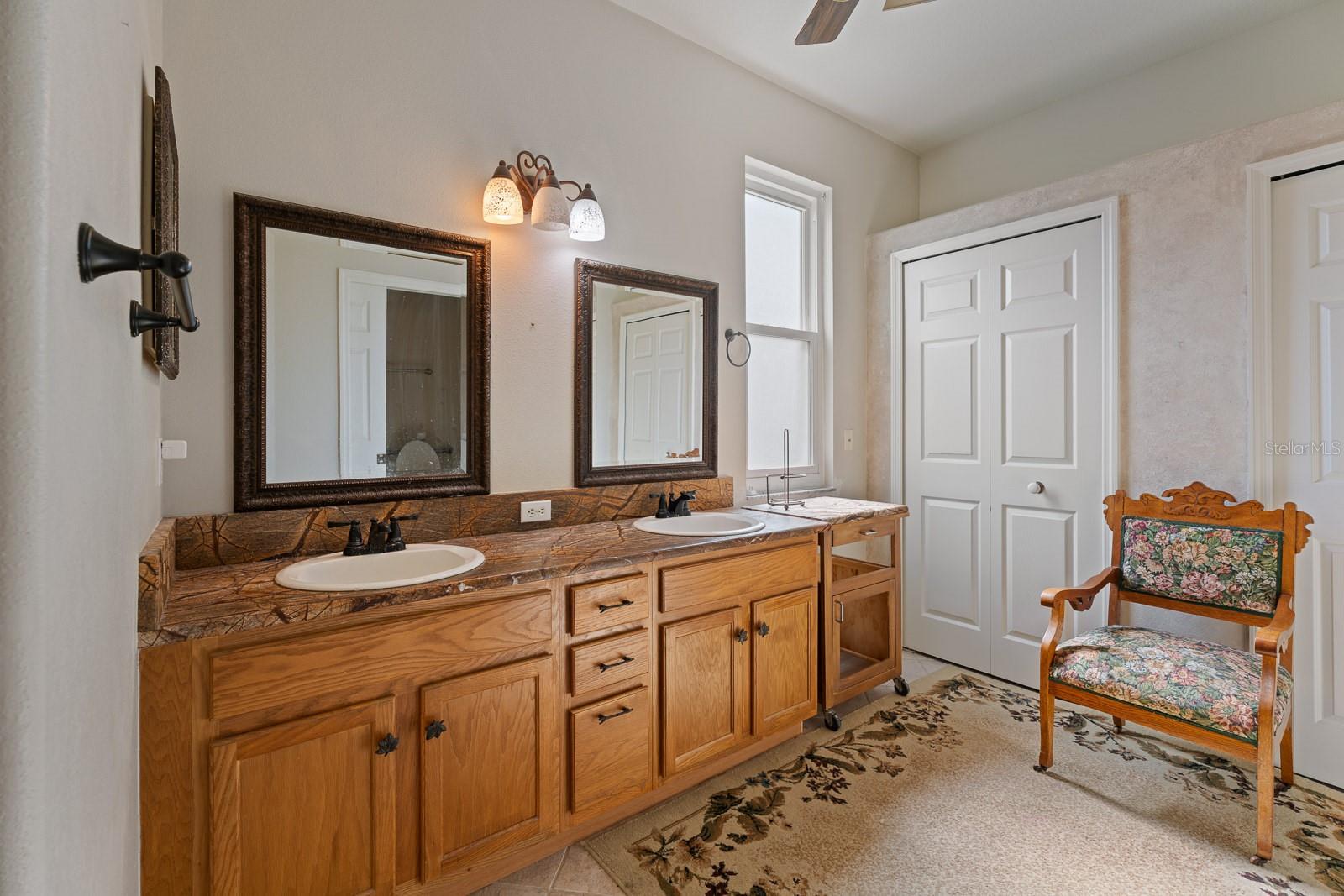 Image 27 of 37 For 3213 Bellflower Way