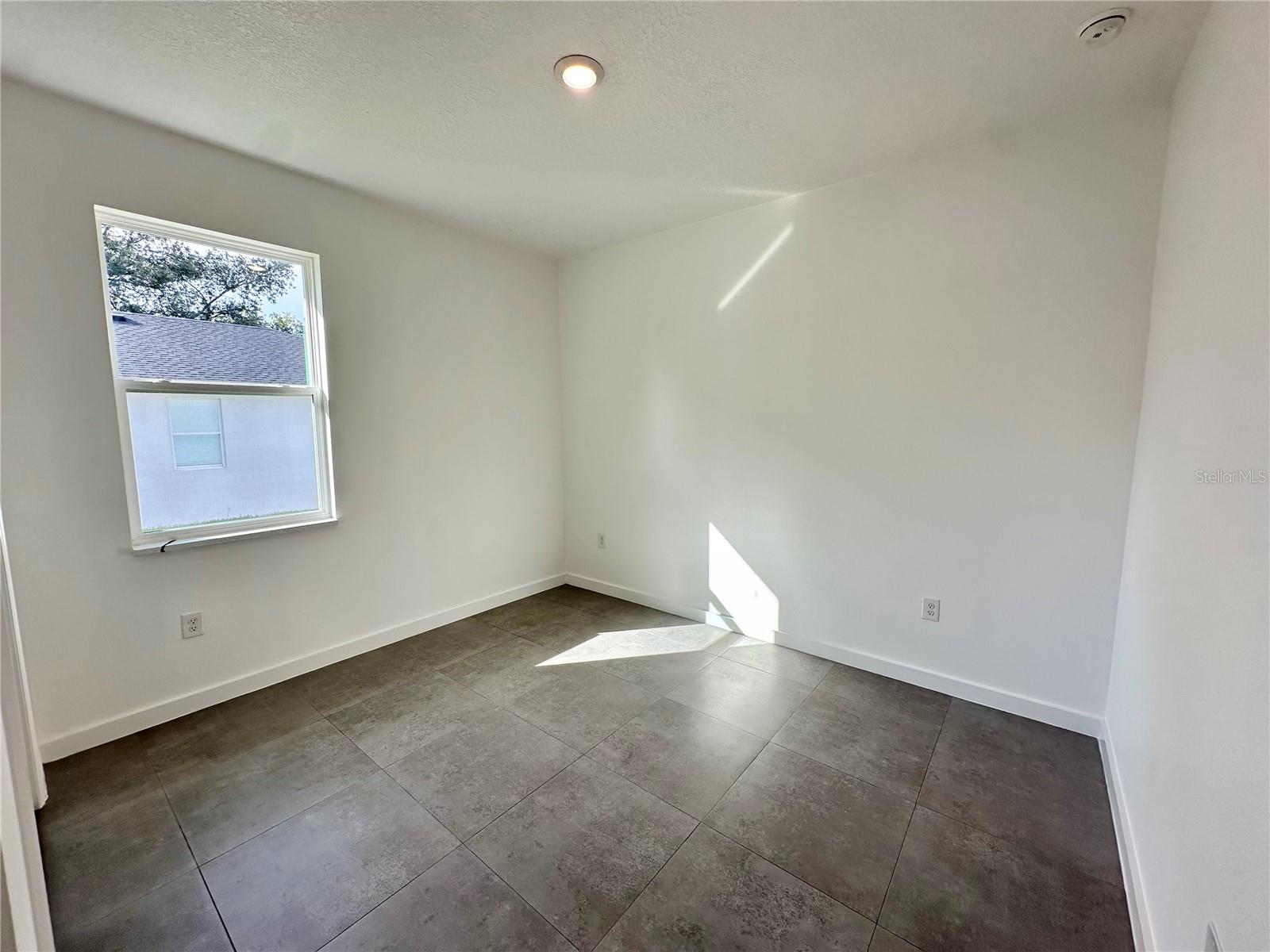 Image 10 of 16 For 5520 10th Street Se